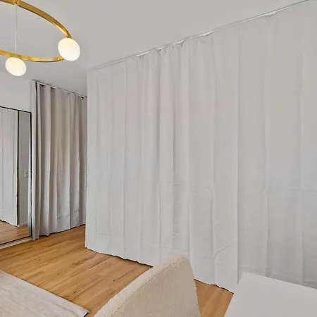 Modern Near Station Apartment Luxembourg