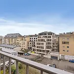 Modern Near Station Lüksemburg