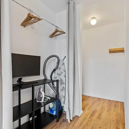 Modern Near Station Luxembourg By