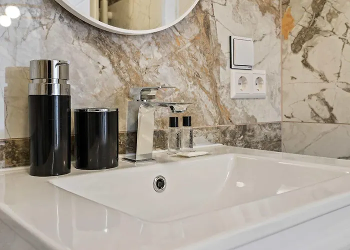 Modern Near Station * Luxemburg