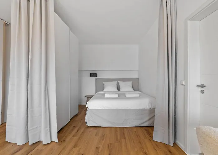 Modern Near Station Apartment Luxemburg