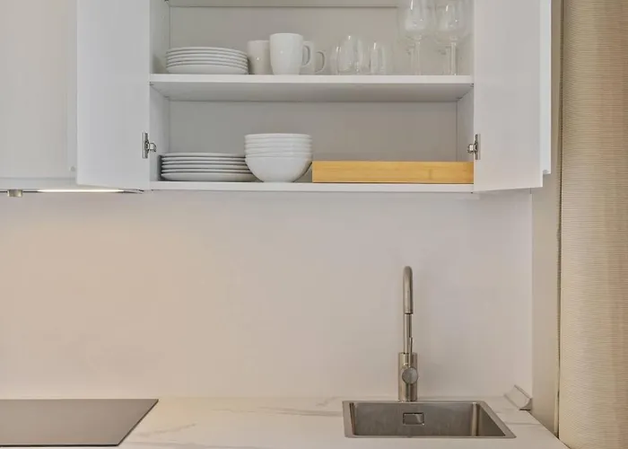 Modern Near Station Apartment